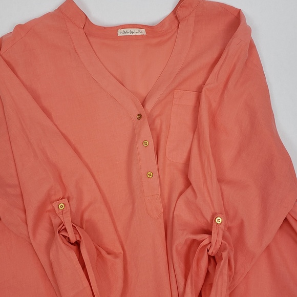 Hester & Orchard V-neck Button Down Top - Picture 4 of 10